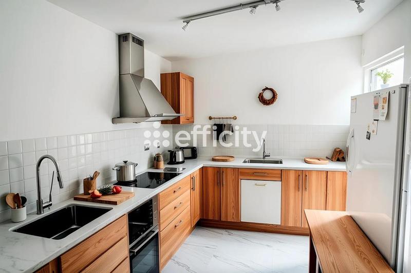 Maison - 88 m² - 4 pièces