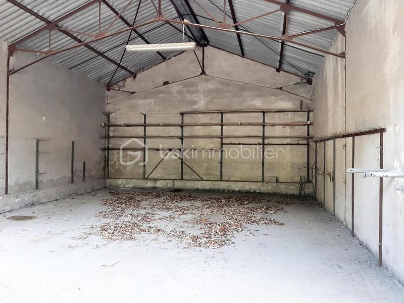 Maison - 230 m² - 11 pièces