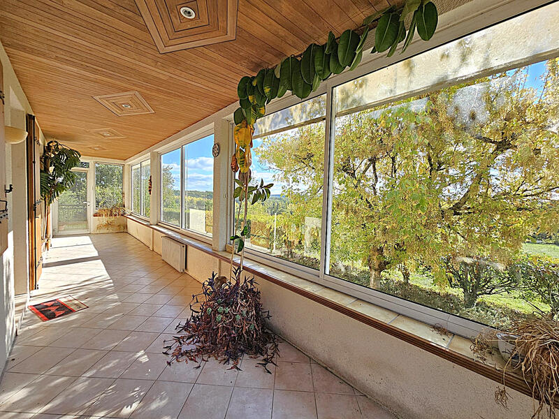 Maison - 169 m² - 6 pièces