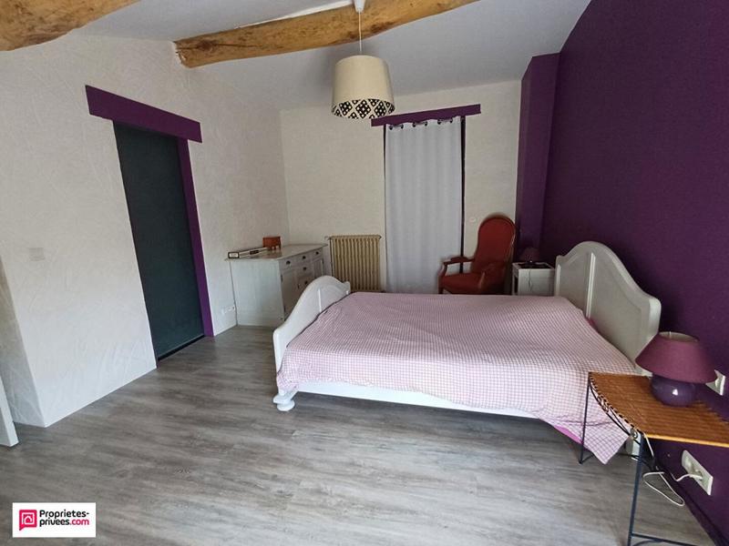 Maison - 210 m² - 6 pièces