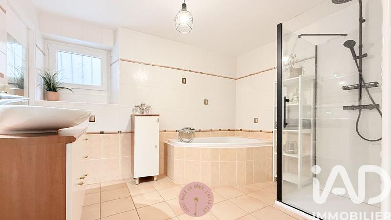 Maison - 164 m² - 7 pièces