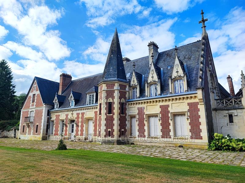 Maison - 480 m² - 15 pièces