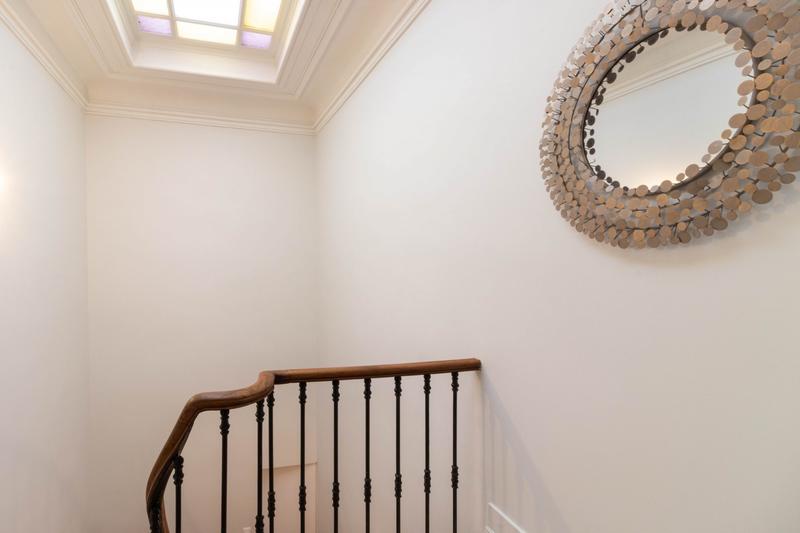 Maison - 292 m² - 10 pièces