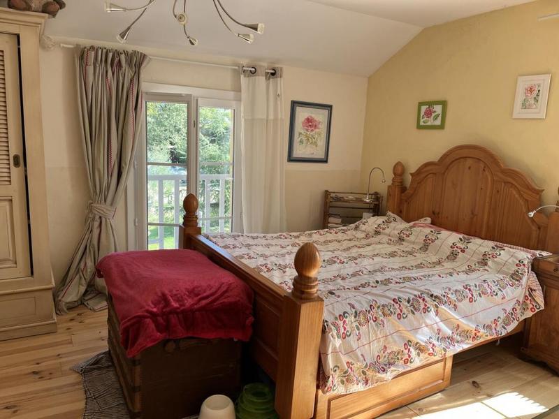 Maison en pierre - 355 m² - 11 pièces