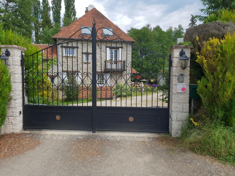 Villa - 275 m² - 9 pièces