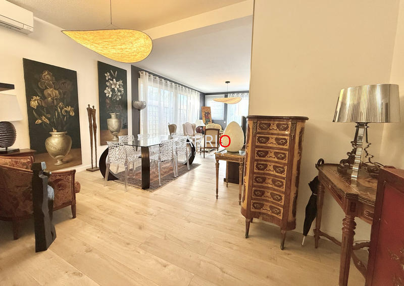 Appartement - 102 m² - 3 pièces