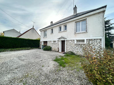 Maison - 95 m² - 4 pièces