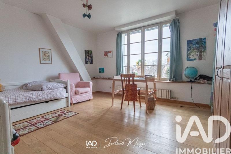 Maison - 380 m² - 11 pièces