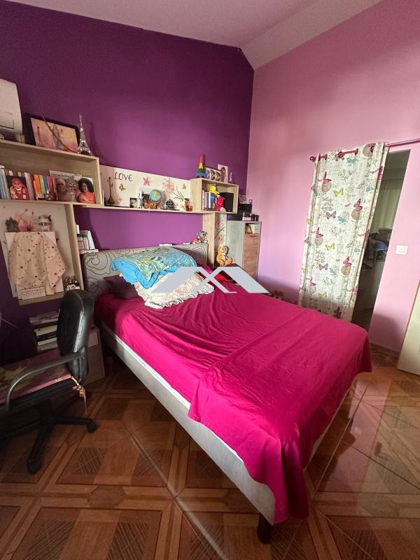 Maison traditionnelle - 92 m² - 7 pièces