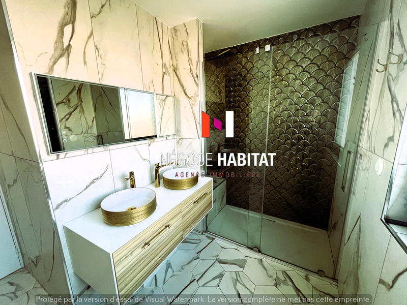 Villa - 182 m² - 7 pièces