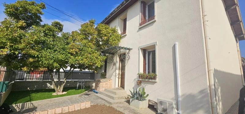 Maison - 140 m² - 5 pièces