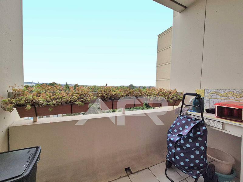 Appartement - 92 m² - 5 pièces