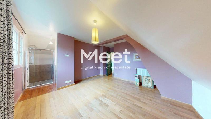 Pavillon - 316 m² - 12 pièces