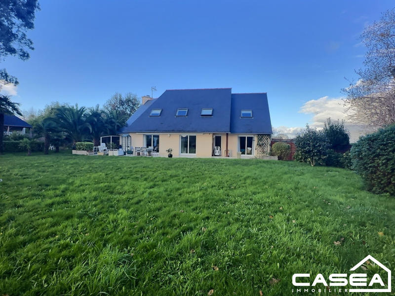 Maison - 180 m² - 5 pièces