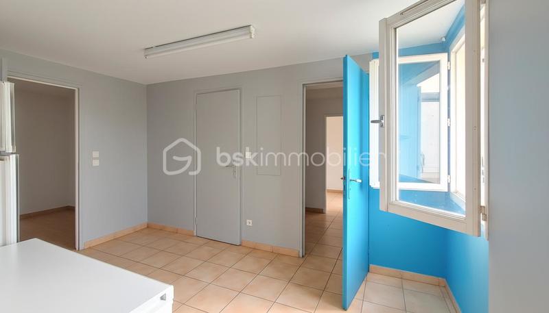 Maison - 200 m² - 4 pièces