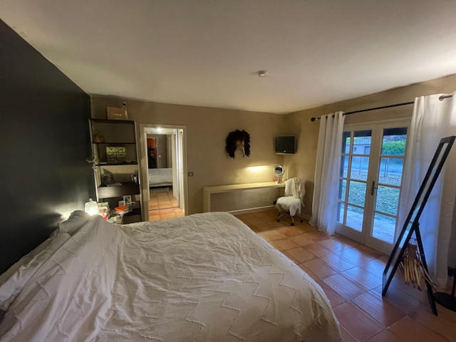 Maison - 380 m² - 10 pièces