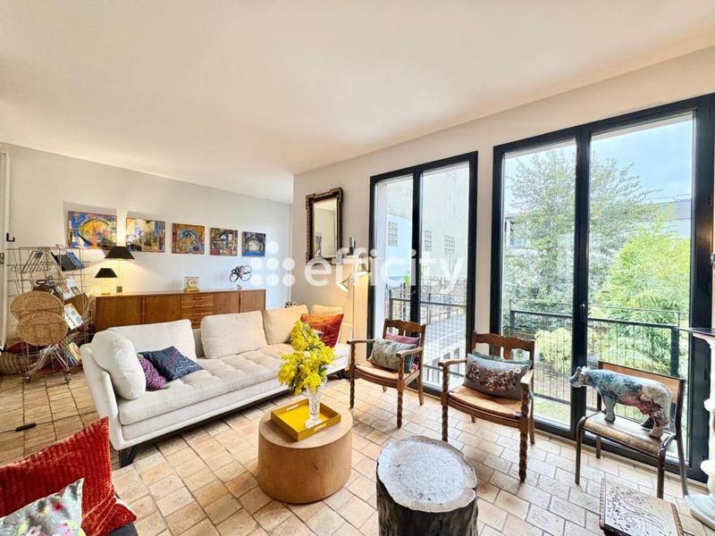 Maison ancienne - 205 m² - 6 pièces