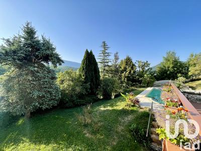 Maison de maîtres - 204 m² - 6 pièces