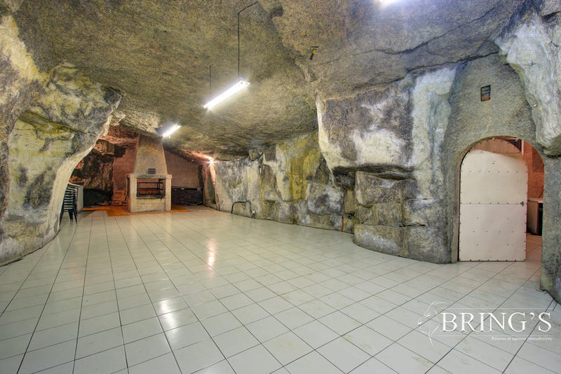 Maison ancienne - 110 m² - 40 pièces