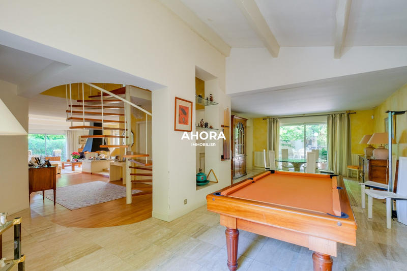 Bastide - 260 m² - 6 pièces