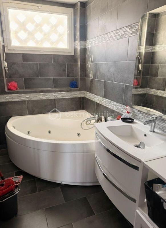 Appartement - 72 m² - 4 pièces