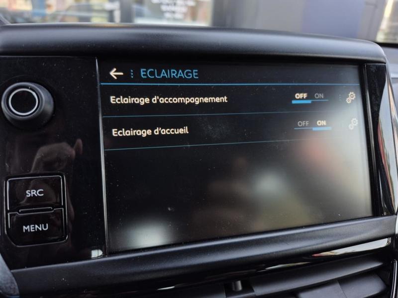 Peugeot 208 Puretech 82 Signature