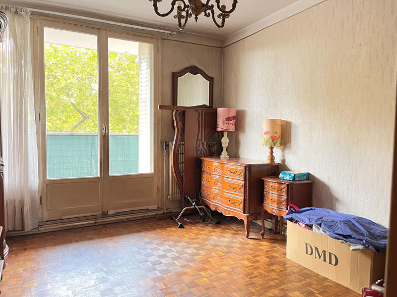 Appartement - 94 m² - 5 pièces