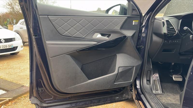 Ds Ds 7 Crossback 2.0 BlueHDi 180 Eat8 Grand Chic Rivoli