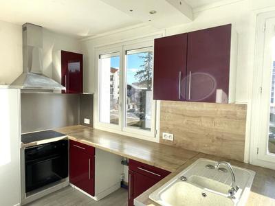 Appartement - 49 m² - 3 pièces