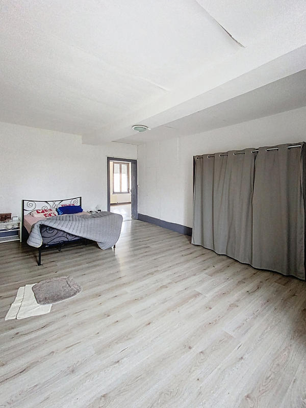 Maison - 131 m² - 7 pièces