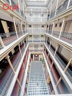 Studio - 25 m² - 1 pièce