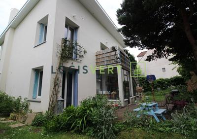 Maison - 106 m² - 5 pièces