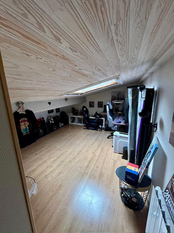 Maison - 96 m² - 4 pièces