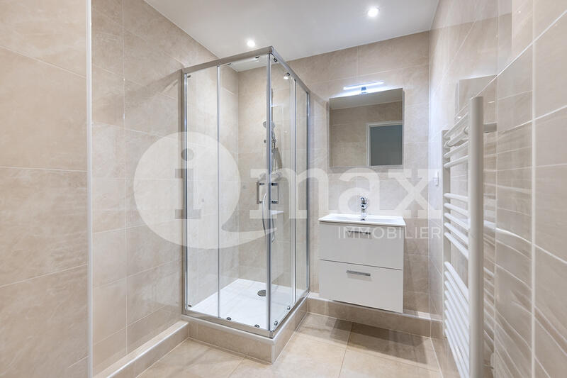 Studio - 30 m² - 1 pièce