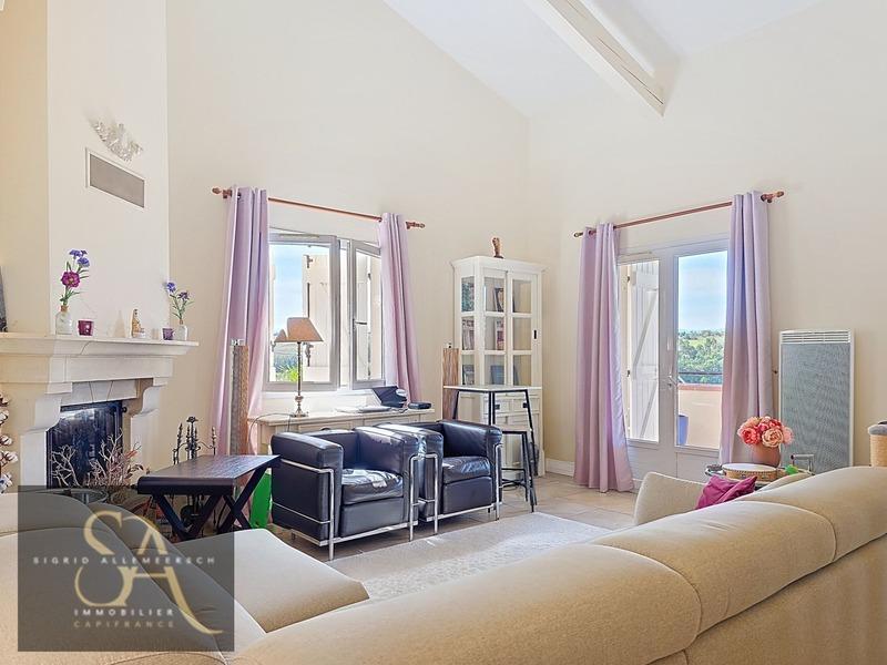 Maison - 159 m² - 6 pièces