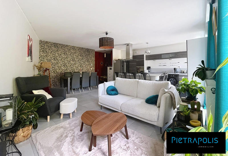 Appartement - 104 m² - 5 pièces