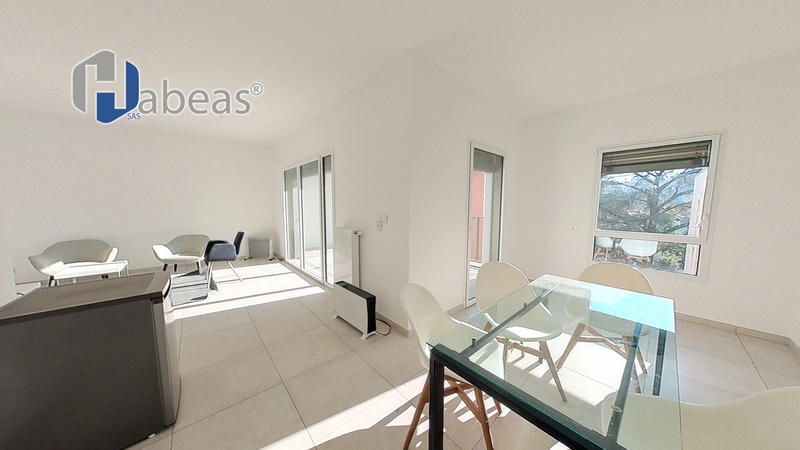 Appartement - 88 m² - 4 pièces