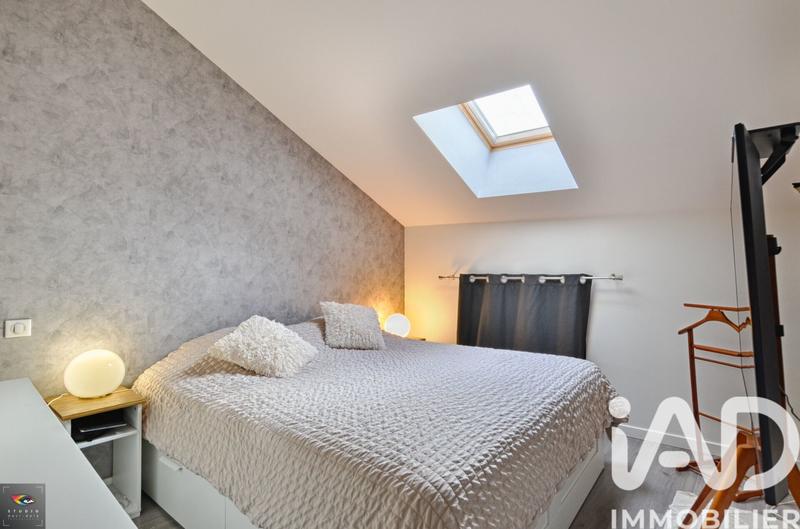 Maison - 210 m² - 7 pièces