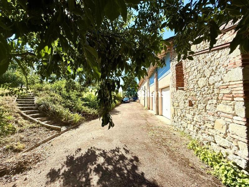 Maison - 248 m² - 7 pièces