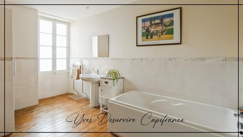 Maison - 181 m² - 6 pièces