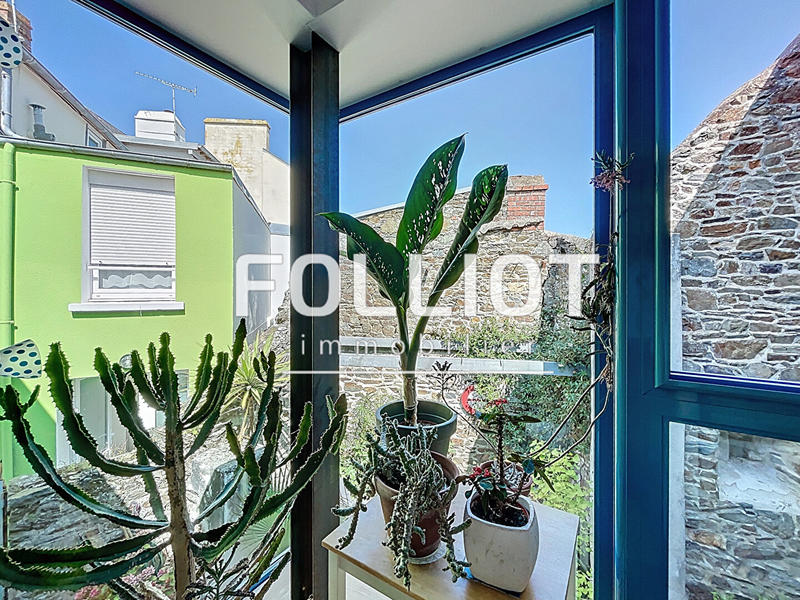 Maison - 182 m² - 7 pièces