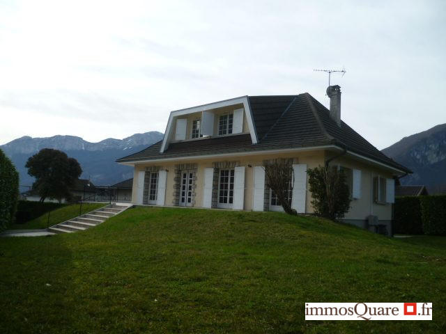 Maison - 152 m² - 6 pièces