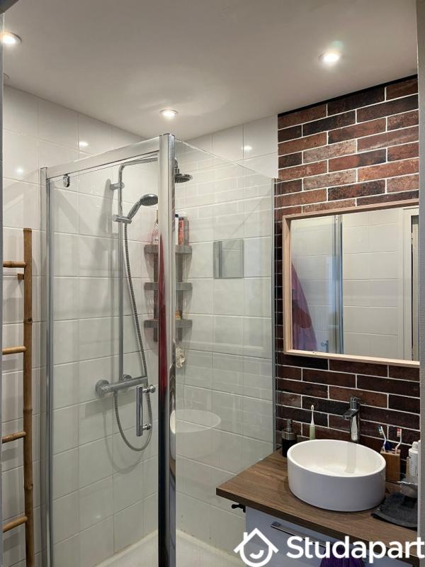 Chambre - 9 m² - 1 pièce