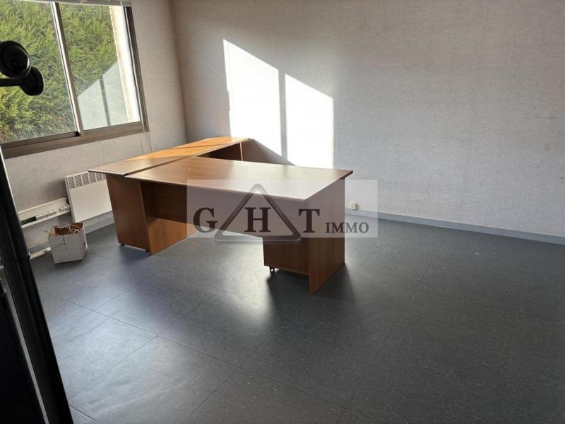 Bureau - 700 m²