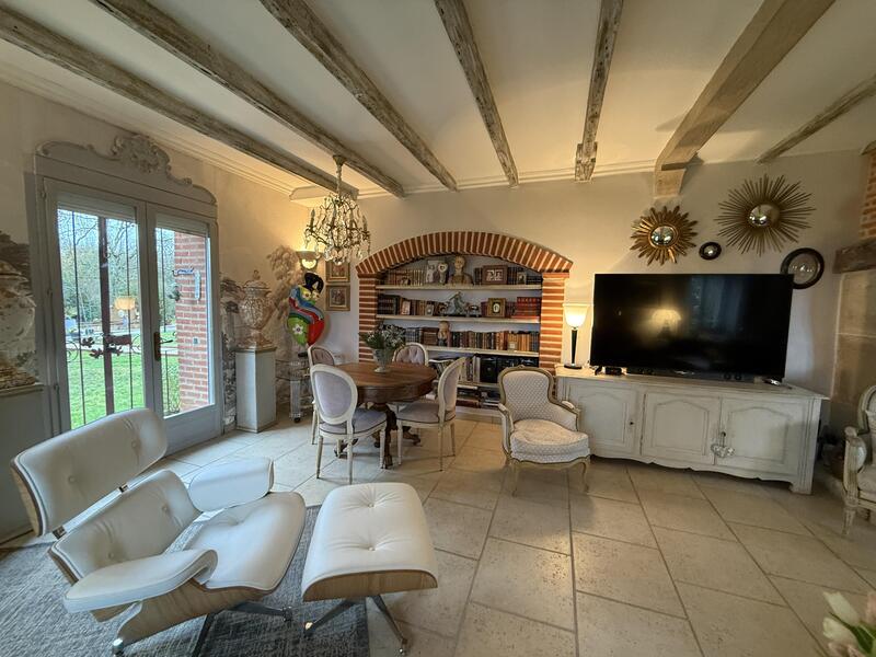Bastide - 295 m² - 8 pièces