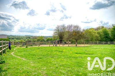 Maison - 226 m² - 8 pièces