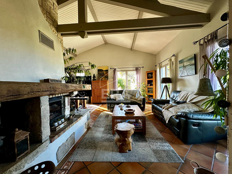 Maison - 162 m² - 7 pièces