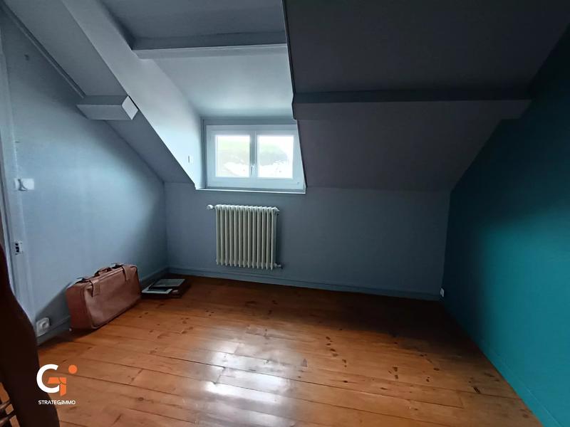 Maison - 165 m² - 8 pièces