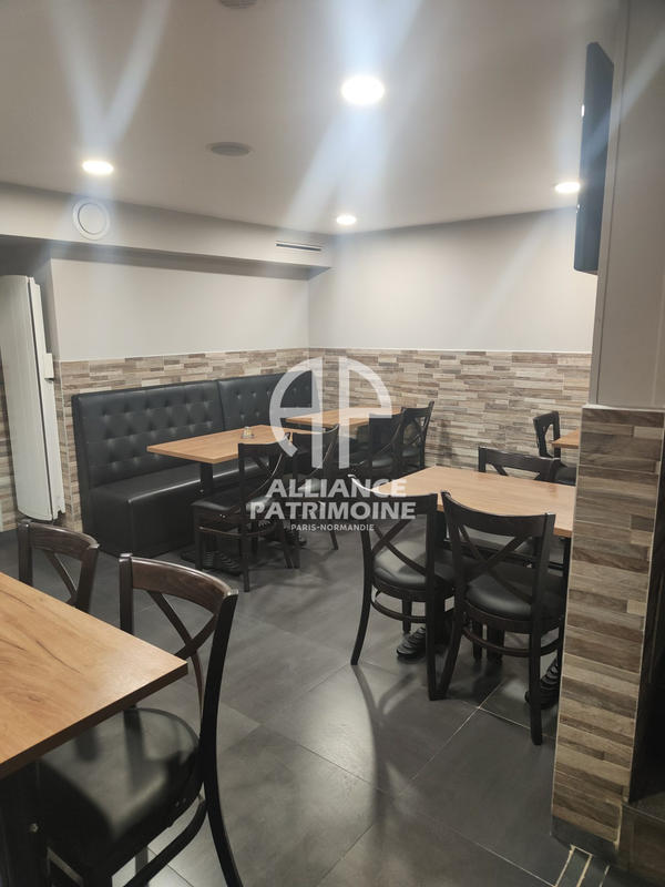 Local d'activités - 100 m²