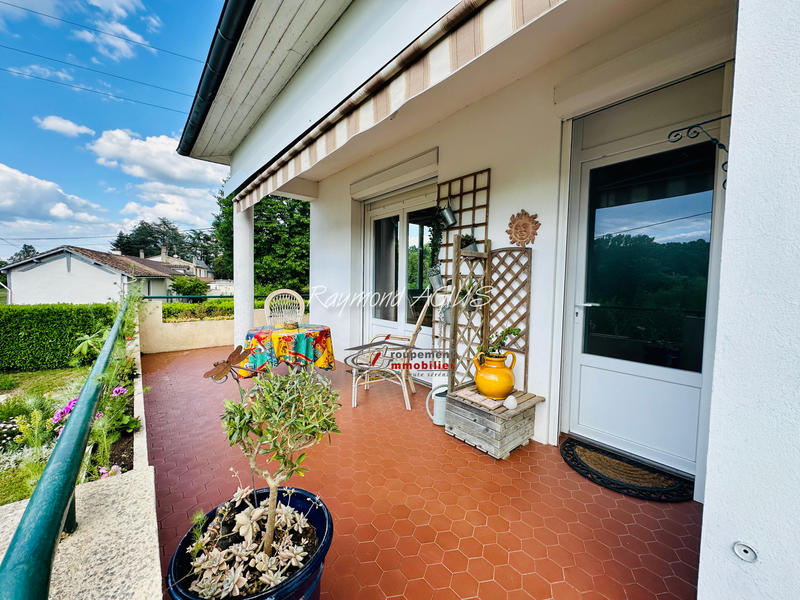 Maison - 189 m² - 9 pièces